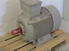  محرك سيرفو تيار متردد SIEMENS 1LG4 253-6AA60-Z 250M ( 1LG4253-6AA60-Z250M ) Wellendurchmesser: Ø 65 mm gebraucht  الصورة على Industry-Pilot