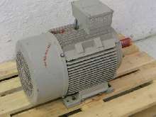 Three-phase servo motor SIEMENS 1LA6 188-2AA70-Z 180M ( 1LA6188-2AA70-Z180M ) Wellendurchmesser: Ø 48 mm gebraucht  photo on Industry-Pilot