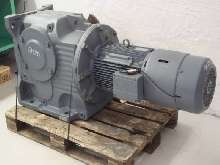 Getriebemotor SEW K157 CV180M4/BM/HR/TF/AV1H ( K157CV180M4/BM/HR/TF/AV1H ) 101 Hz   IP54 Wellendurchmesser: Ø 120 mm  Bilder auf Industry-Pilot
