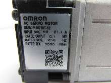 Servo motor Omron R88M-K10030T-S2 3000r/min 250Hz 0,1kW 68V 1.1A Top Zustand photo on Industry-Pilot