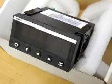  Серводвигатели Megatron M105-V5 LV Rot 24V DC AC Regler Controller UNBENUTZT OVP фото на Industry-Pilot