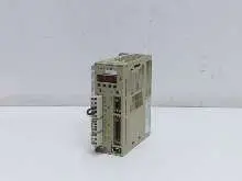  سيرفو Omron Yaskawa SGDH-04AE Servopack 0.4kW 230V Top Zustand الصورة على Industry-Pilot