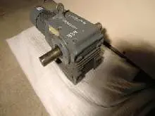 محرك ناقل الحركة SEW-USOCOME Typ: S82DT 100L4/2BM/HR ( S82DT100L4/2BM/HR ) الصورة على Industry-Pilot