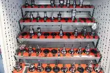 Обрабатывающий центр - вертикальный DOOSAN Mynx 6500 фото на Industry-Pilot