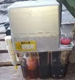   Vogel Zentralschmierung Zentralschmieraggregat 122 049 316 الصورة على Industry-Pilot