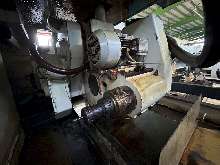 Cylindrical Grinding Machine - Universal TACCHELLA Elektra 1018 photo on Industry-Pilot