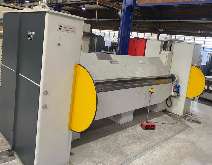 Compound Folding Machine DR. HOCHSTRATE SBM 3000x8 photo on Industry-Pilot