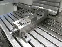 Обрабатывающий центр - вертикальный MIKRON UM 710/900 фото на Industry-Pilot