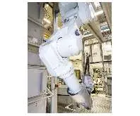 Robot industriel Roboter KAWASAKI FS060L E mit einer 12-Meter-Bahn Images sur Industry-Pilot