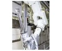 Robot industriel Roboter KAWASAKI FS060L E mit einer 12-Meter-Bahn Images sur Industry-Pilot