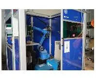 Schweißroboter Zelle mit Schweißroboter Motoman YR-HP6-C00 guter Zustand