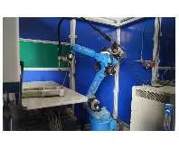 Schweißroboter Zelle mit Schweißroboter Motoman YR-HP6-C00 guter Zustand