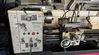 آلة خراطة تقليدية Drehmaschine OPTIMUM D 420 x 1000 DPA الصورة على Industry-Pilot