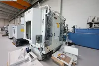 آلة طحن تروس الأسنان - رأسي LIEBHERR LC180 الصورة على Industry-Pilot