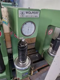 جهاز اختبار الصلابة HAHN & KOLB Testor HT 2000 الصورة على Industry-Pilot