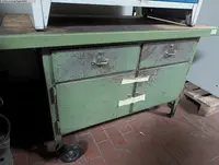 Верстак UNBEKANNT mobil auf Rollen фото на Industry-Pilot