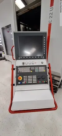 مركز المعالجة العمودي HERMLE C22U الصورة على Industry-Pilot