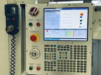 Обрабатывающий центр - вертикальный HAAS UMC750 фото на Industry-Pilot
