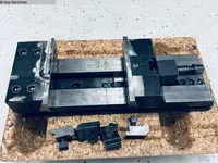 Обрабатывающий центр - вертикальный DECKEL MAHO DMU 80 Evo фото на Industry-Pilot