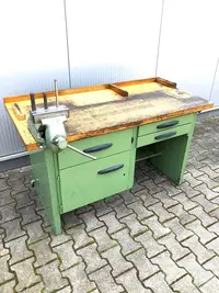Workbench Werkbank mit Schraubstock von Schlegel photo on Industry-Pilot