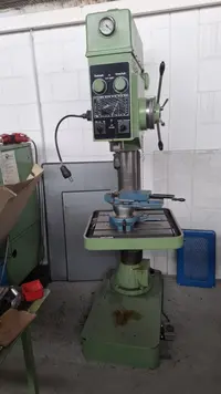  آلة الحفر العمودية الثابتة ELHA 32 VA الصورة على Industry-Pilot