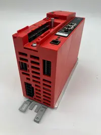  SEW EURODRIVE MOVITRAC B Frequenzumrichter MC07B0008-5A3-4-S0 guter Zustand