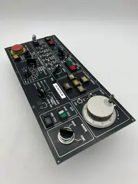   FANUC Pulse Generator A860-0201-T001 mit Bedienpanel photo on Industry-Pilot