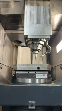 Machining Center - Universal DECKEL-MAHO (DMG) HSC 55 Linear photo on Industry-Pilot