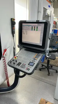 Machining Center - Universal DECKEL-MAHO (DMG) HSC 55 Linear photo on Industry-Pilot