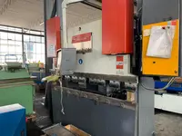  مكبس ثني هيدروليكي BEYELER EURO III 60 x 2050 الصورة على Industry-Pilot