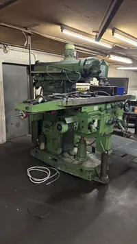 Bearbeitungszentrum - Universal Nicolas Correa  guter Zustand