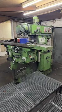 Bearbeitungszentrum - Universal Nicolas Correa  guter Zustand