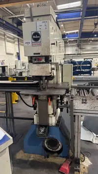  Lochstanze MUBEA VP 1000/620 