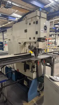 Lochstanze MUBEA VP 1000/620 guter Zustand