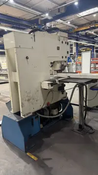 Lochstanze MUBEA VP 1000/620 guter Zustand