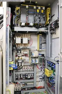 Обрабатывающий центр - вертикальный MORI SEIKI SV 500 B/40 фото на Industry-Pilot