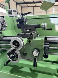 Tour à vis et à broche guidée EMCO-MAXIMAT SUPER 11 Images sur Industry-Pilot