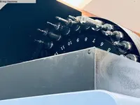 مركز المعالجة العمودي DOOSAN DNM6700 الصورة على Industry-Pilot