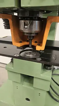 Lochstanzmaschinen Peddinghaus Hydraulic 300 guter Zustand