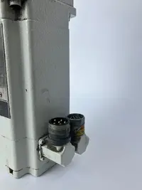 محرك سيرفو متزامن Servomotor Siemens 1FT5044-0AC01-1-Z mit Getriebe SP75-V2-20E الصورة على Industry-Pilot