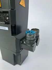 Синхронный сервомотор Servomotor Siemens 1FT6031-4AK71-4AH0-Z фото на Industry-Pilot
