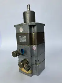  Синхронный сервомотор Servomotor Siemens 1FK6060-6AF71-1EG0 фото на Industry-Pilot