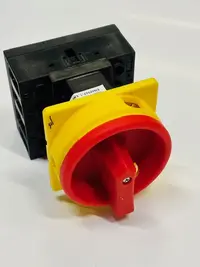 Schalter Intratec Hauptschalter 32A, 4-polig guter Zustand