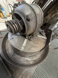 Fraiseuse à roulage d'engrenages - verticale Volman FO-6 Images sur Industry-Pilot