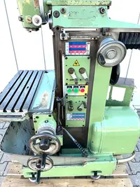 Universal-Fräs- und Bohrmaschine Macmon M100 Universalfräsmaschine mit Vertikalkopf guter Zustand