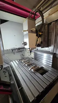 Bearbeitungszentrum - Universal KUNZMANN WF 650 CNC Fräsmaschine mit 4. Achse guter Zustand