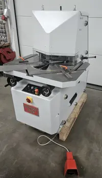  Ausklinkmaschine Indumasch V 204 