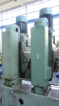 آلة حفر صفية WMW Saalfeld BKR 4 x16 الصورة على Industry-Pilot