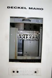 Bearbeitungszentrum - Vertikal DECKEL MAHO DMF 360 Linear - 4 Achsen / 4 axis guter Zustand