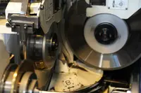 آلة صنفرة دائرية - خارجية JUNKER QUICKPOINT 3000/50 الصورة على Industry-Pilot